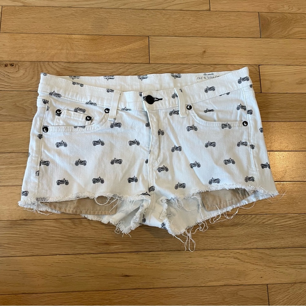 White Rag & bone white denim moto shorts 26